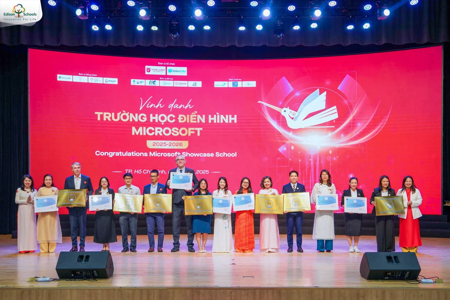 Edison Schools – Dấu ấn tiên phong tại Ngày hội Vinh danh đổi mới sáng tạo Giáo dục Việt Nam 2025–2026