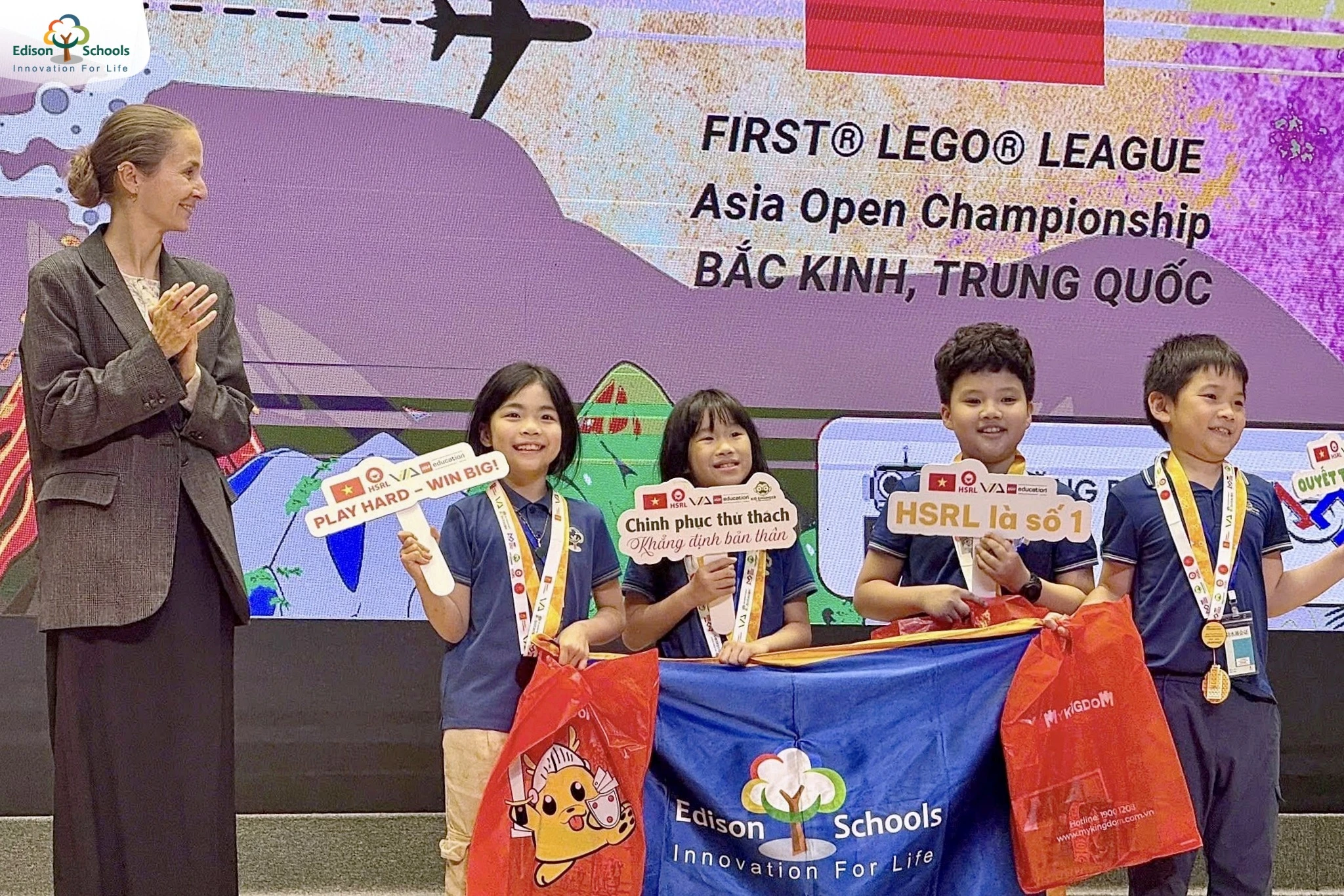 đội FLL tiểu học EDS. RED STAR xuất sắc giành Giải Nhất bảng Explore FIRST® LEGO® LEAGUE 2026
