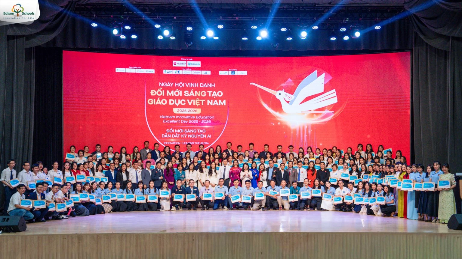 Edison Schools – Dấu ấn tiên phong tại Ngày hội Vinh danh đổi mới sáng tạo Giáo dục Việt Nam 2025–2026