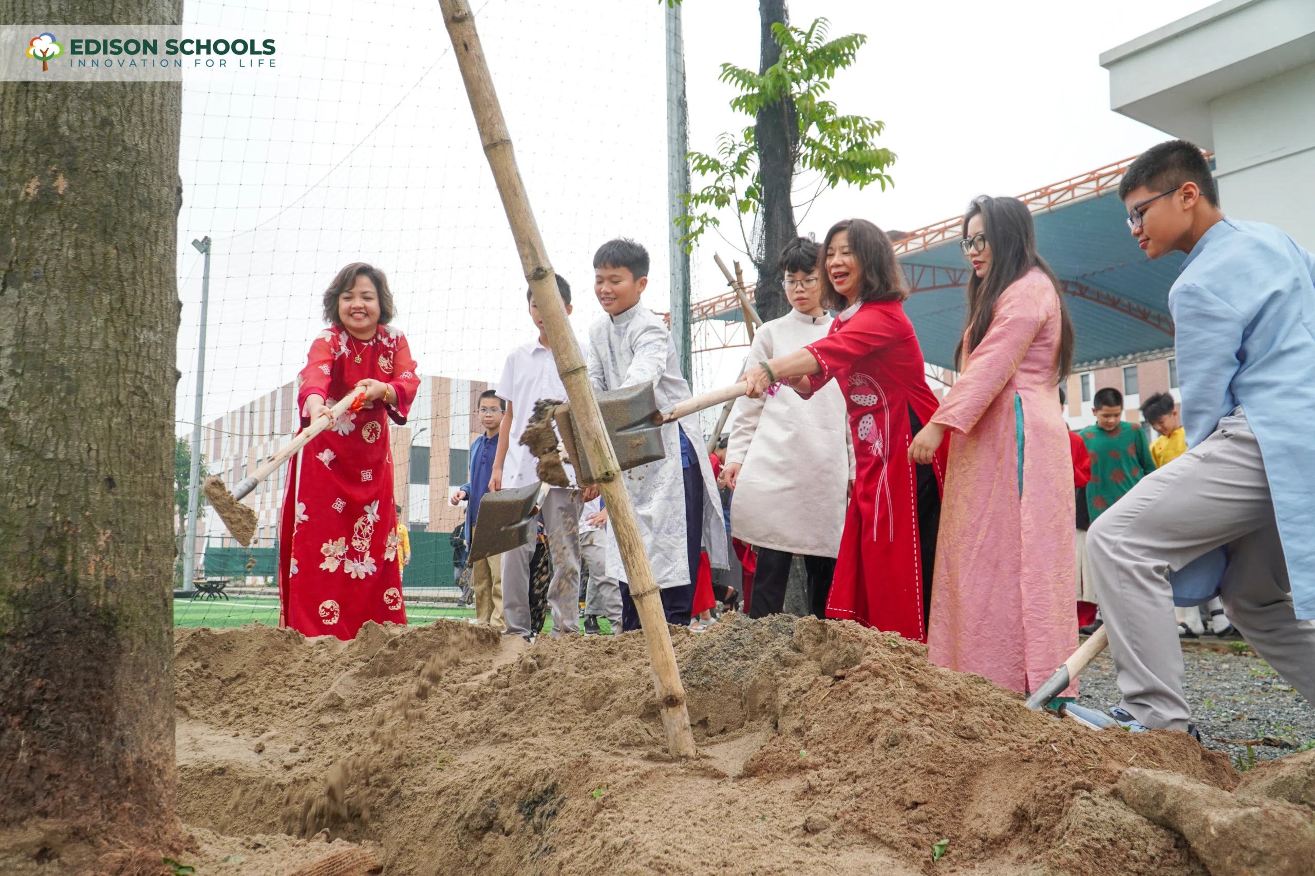 SCHOOL COLOUR DAY (TRADITIONAL RAINBOW) – SẮC XUÂN RỘN RÀNG TRỞ LẠI SÂN TRƯỜNG EDISON SCHOOLS AN KHÁNH