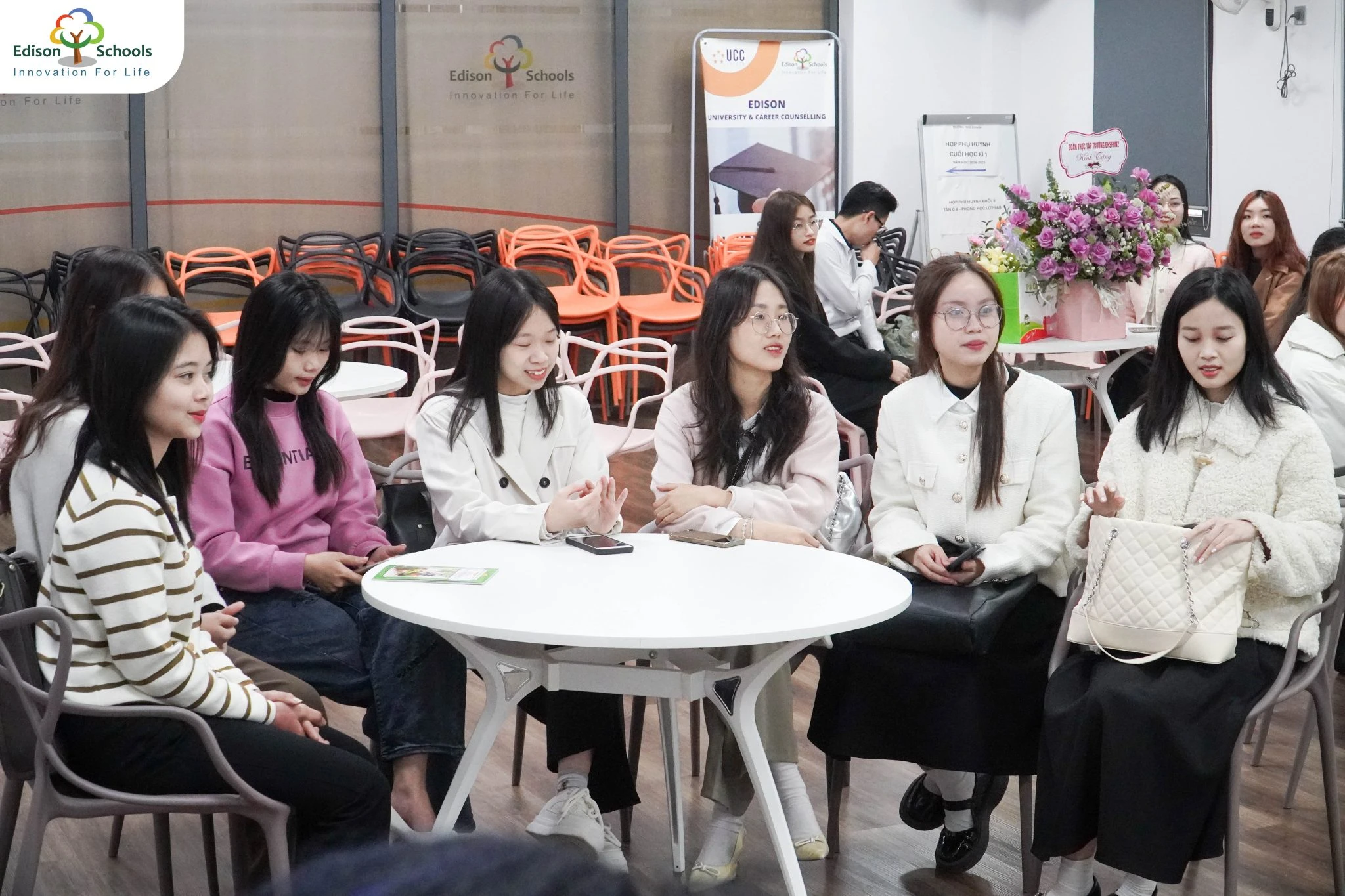 Chào đón đoàn giáo sinh thực tập từ trường Đại học Sư phạm Hà Nội 2