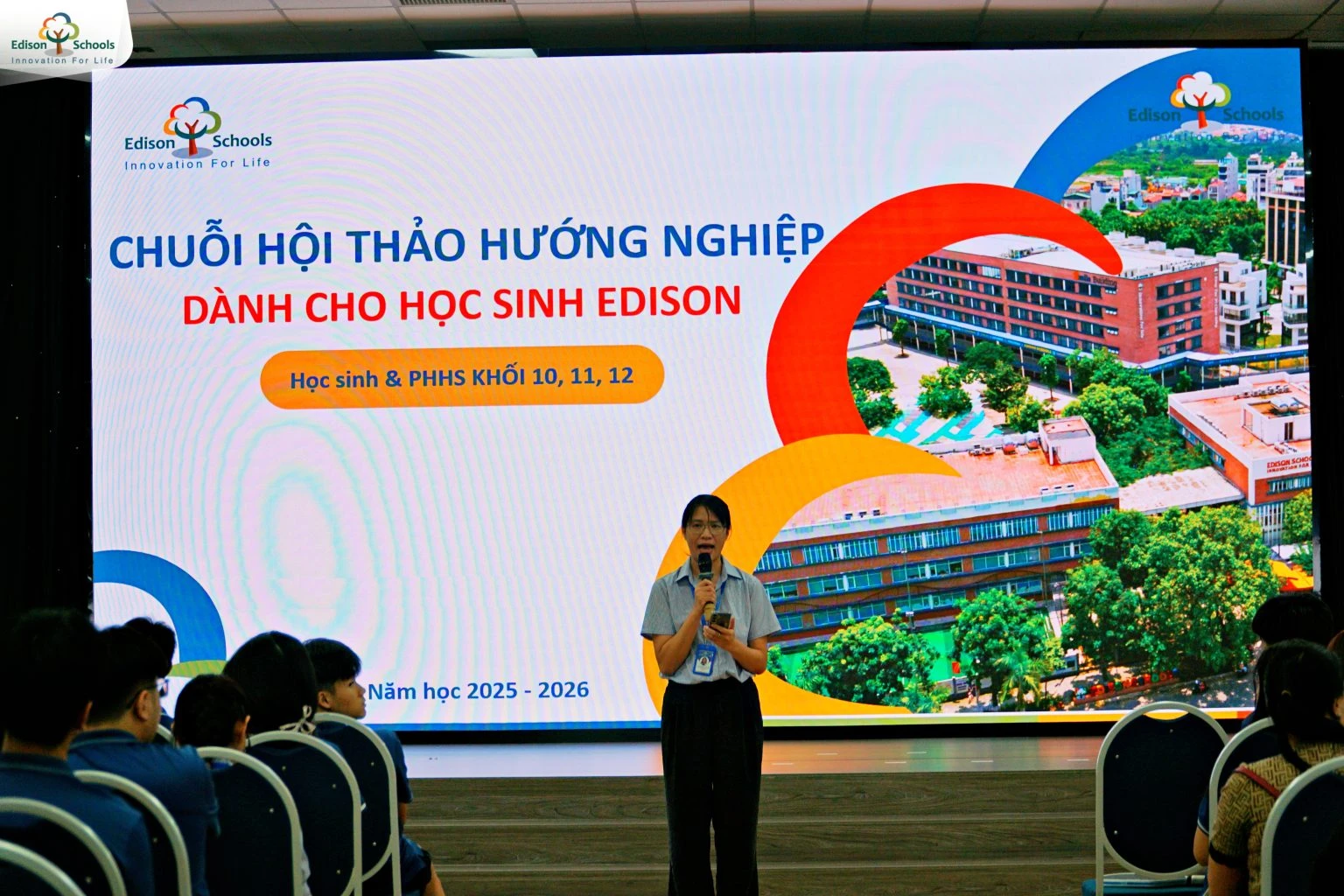 Kick-off hội thảo hướng nghiệp: Định hình lộ trình nghề nghiệp – lựa chọn ngành học – đại học cho học sinh THPT Edison