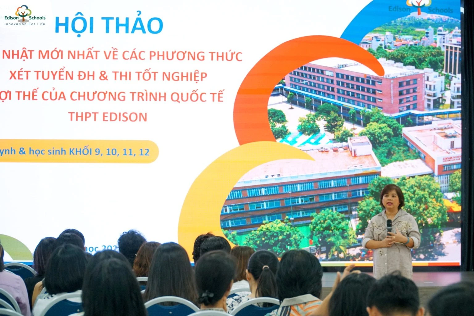 Họp phụ huynh khối Trung học đầu năm học 2025-2025