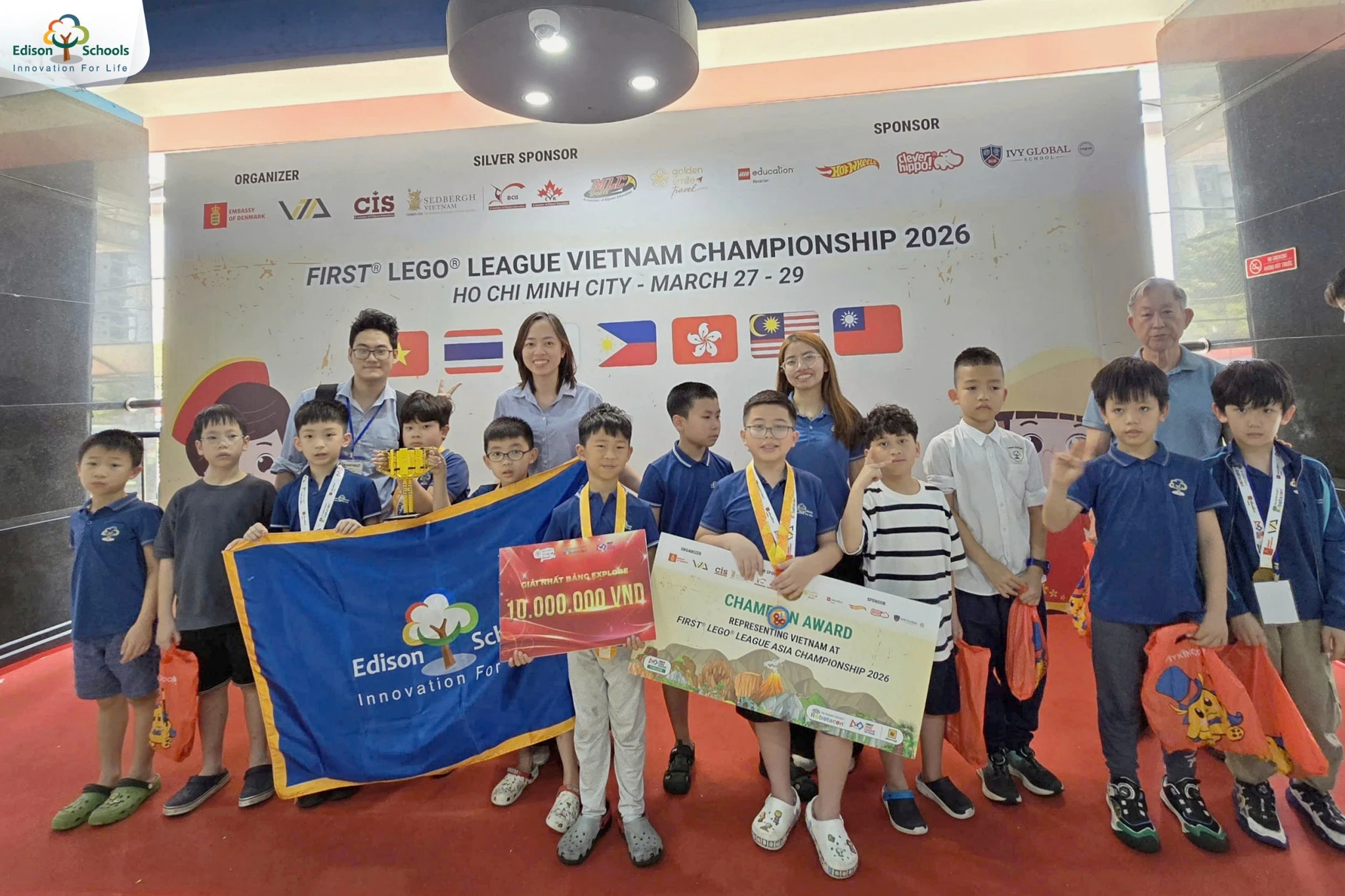 Các đội tuyển First LEGO League Trường Tiểu học Edison Ecopark tại chung kết giải đấu