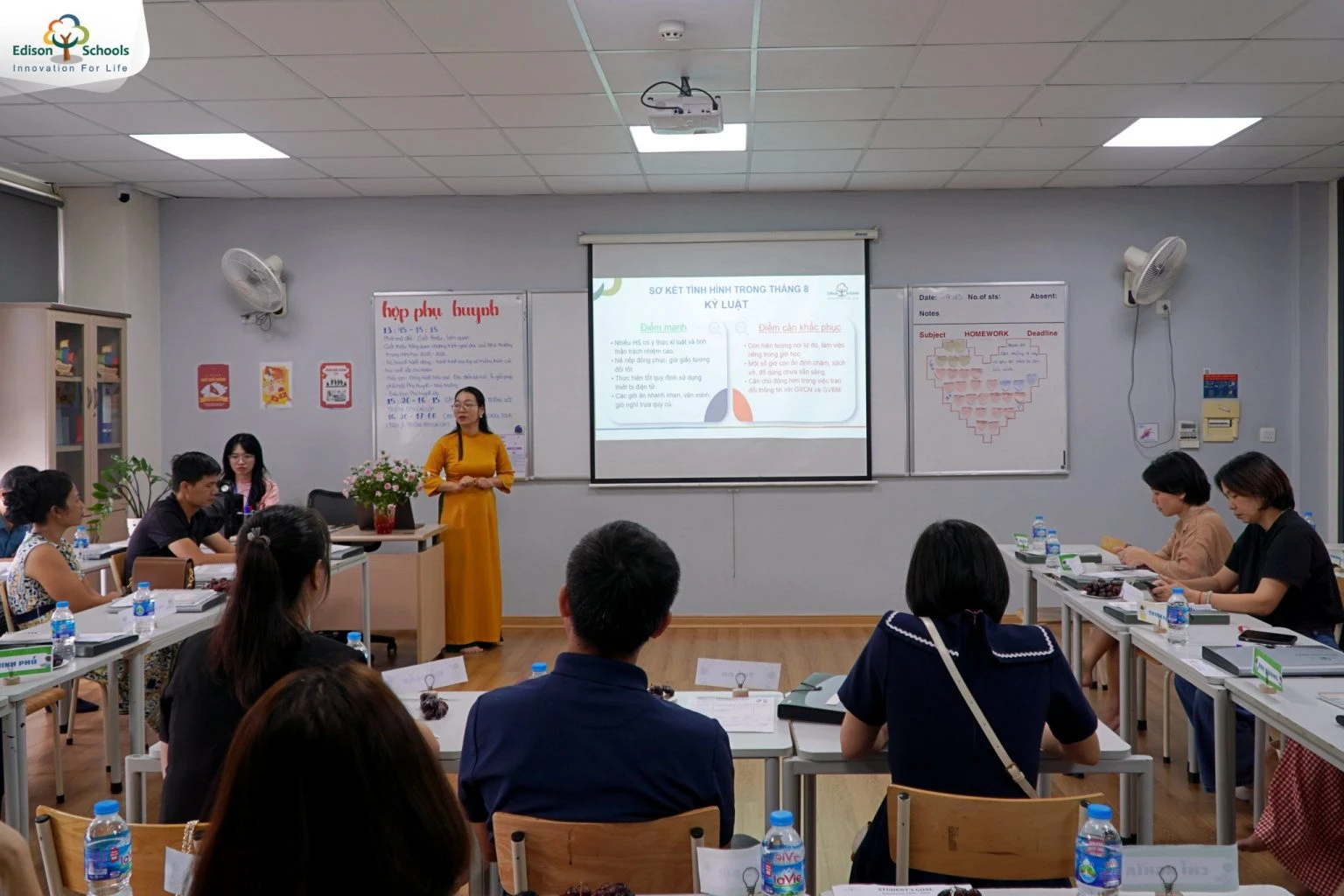 Họp phụ huynh khối Trung học đầu năm học 2025-2025